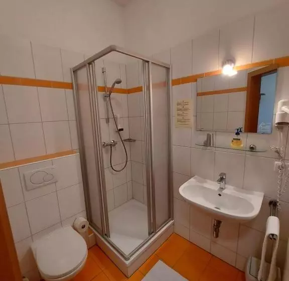 Retkeilymaja Wollsdorferhof