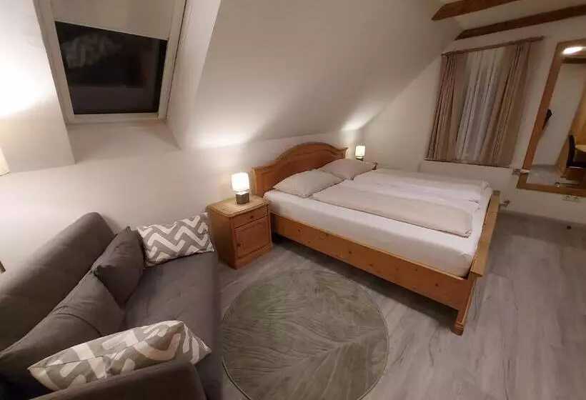 Retkeilymaja Wollsdorferhof