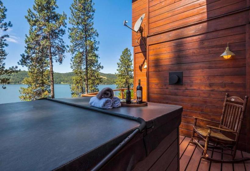 Camp Runamuck Idaho Bed And Breakfast