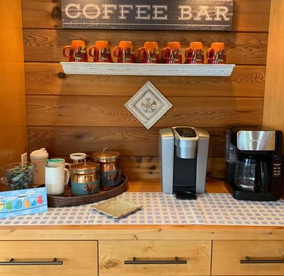 Camp Runamuck Idaho Bed And Breakfast