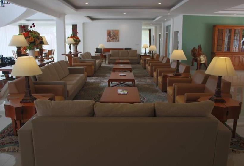 Отель Adiroso Managed By Sahid