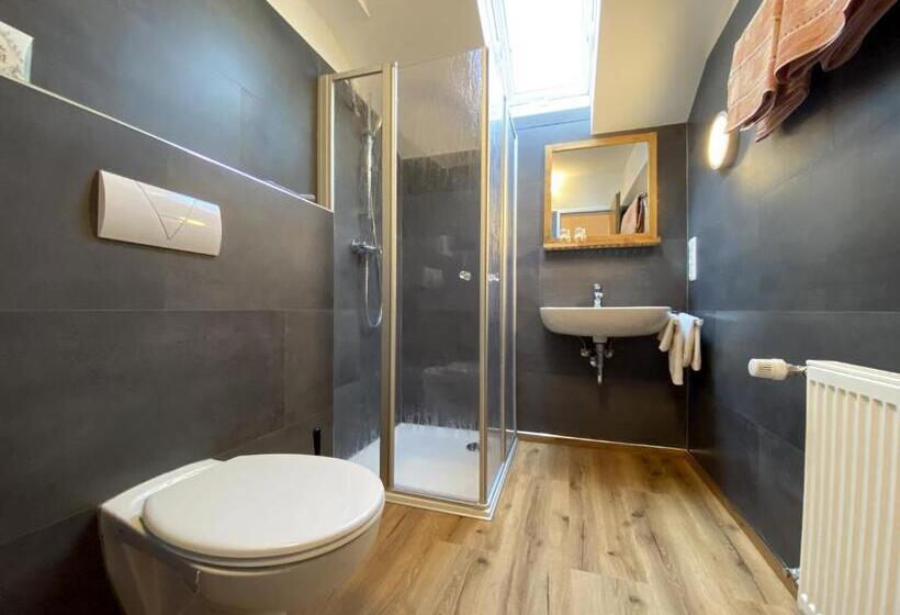 مبيت وإفطار Gästehaus Elisabeth