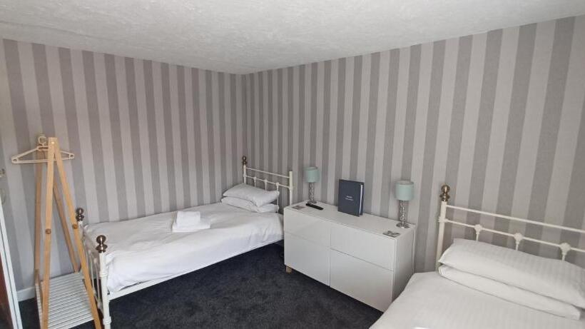 צימר Winchester Arms