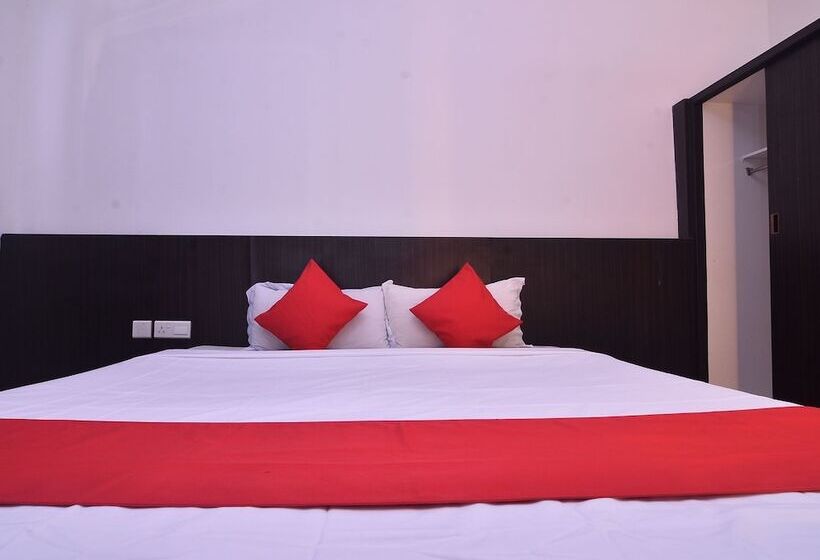 فندق Oyo 43960 Laksamana Executive & Boutique