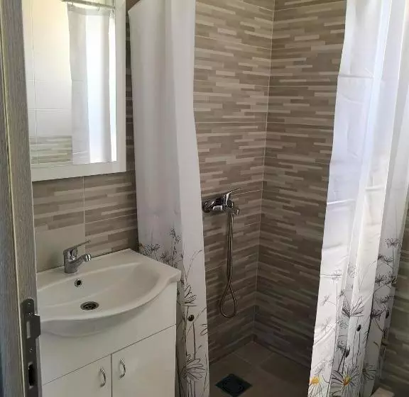 پانسیون Spasic Apartments Sutomore