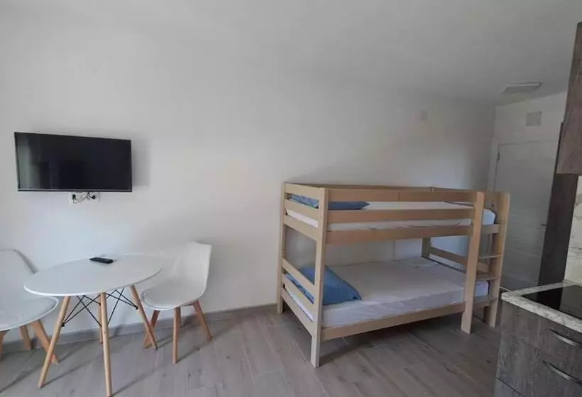 پانسیون Spasic Apartments Sutomore
