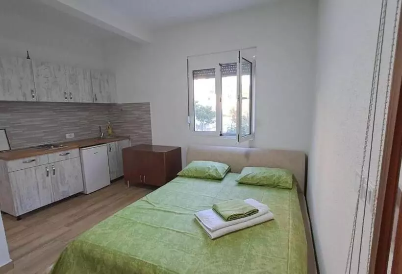 پانسیون Spasic Apartments Sutomore