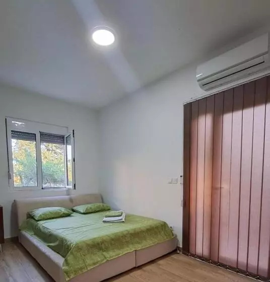 پانسیون Spasic Apartments Sutomore