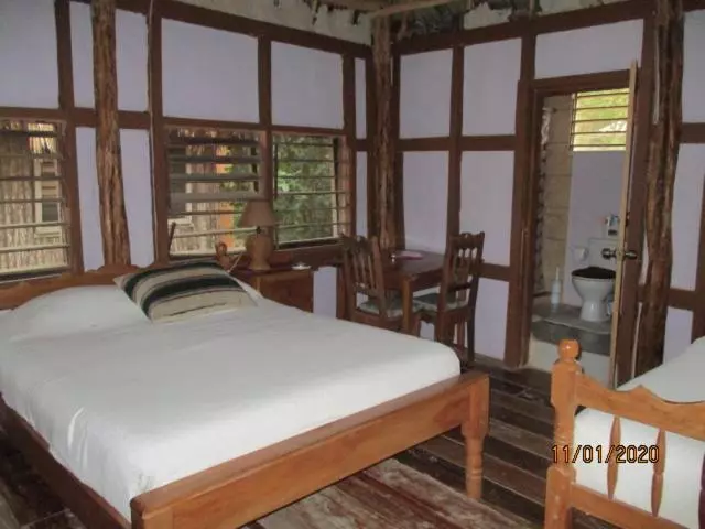 هتل Cerros Beach Inn
