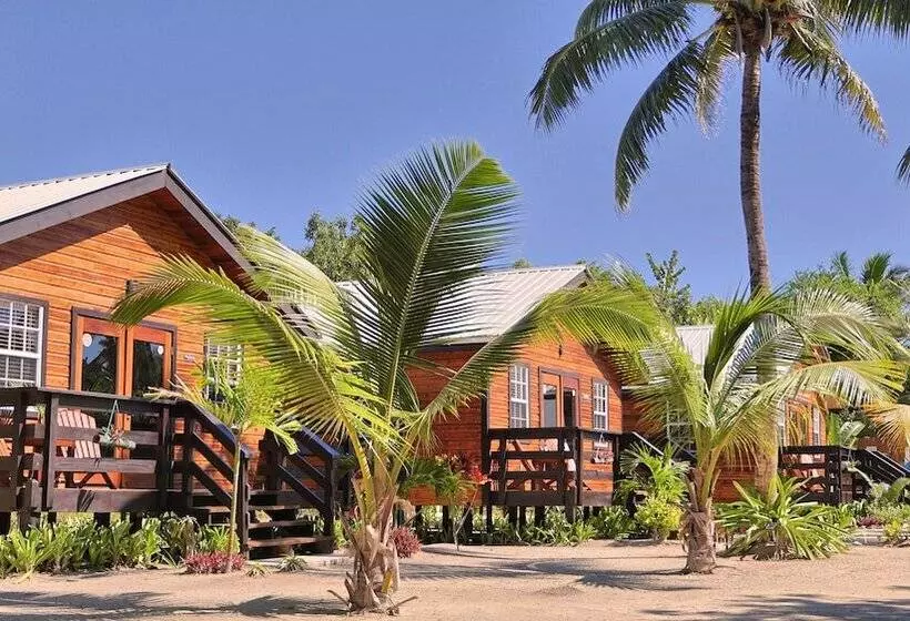 Hotelli Mangata Villas Adults Only