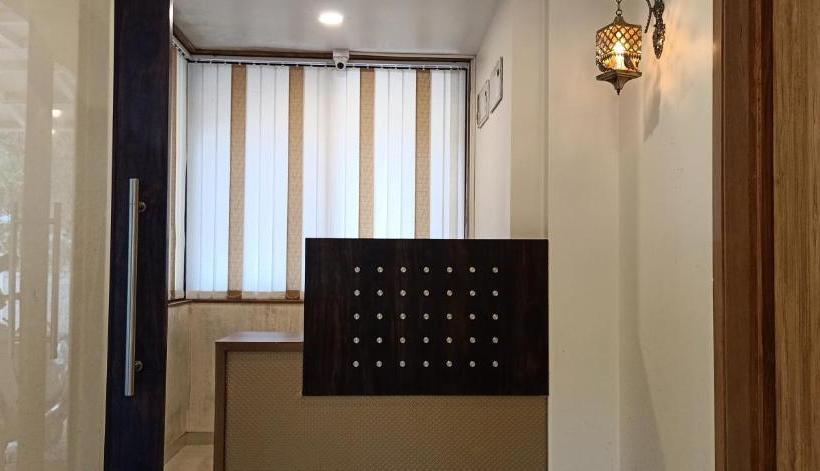 בית מלון כפרי Park Castle