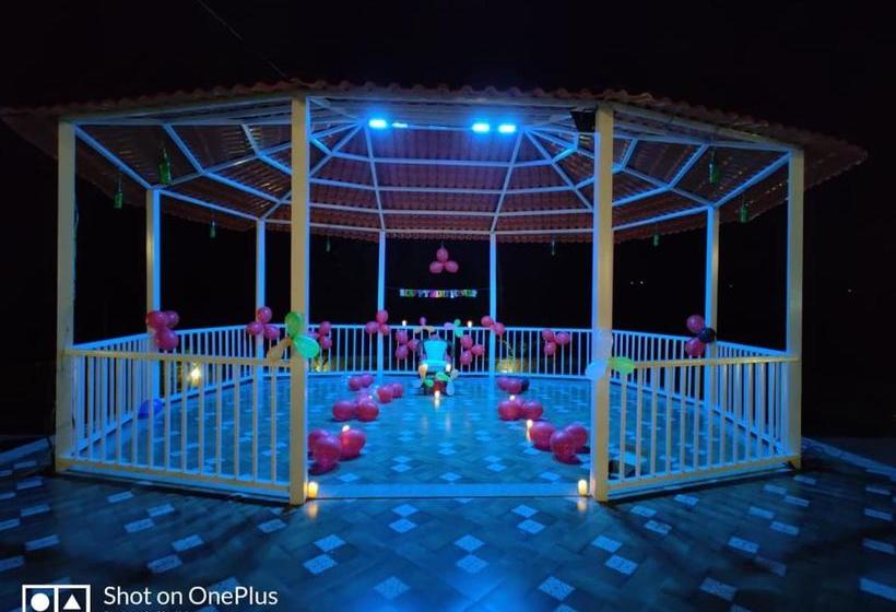 בית מלון כפרי Park Castle