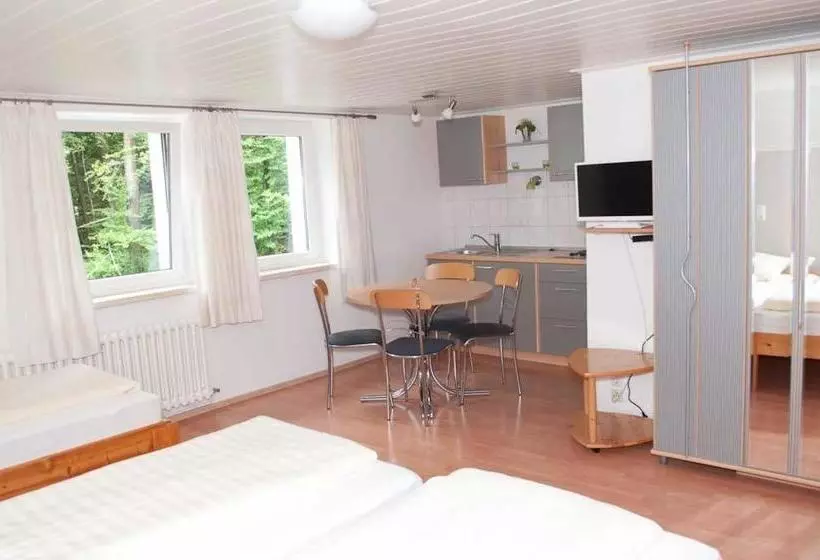 ホテル Waldgasthaus