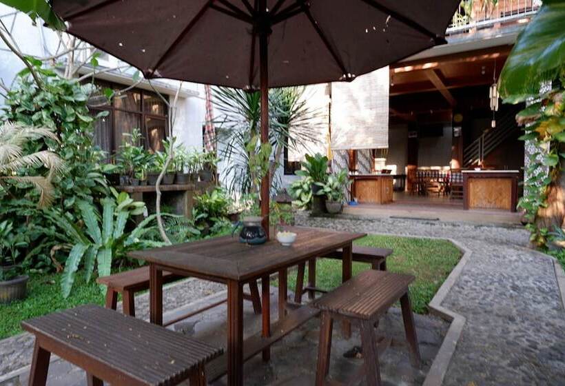 بنسيون Reddoorz Syariah Near Menara Kudus