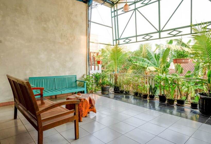 بنسيون Reddoorz Syariah Near Menara Kudus