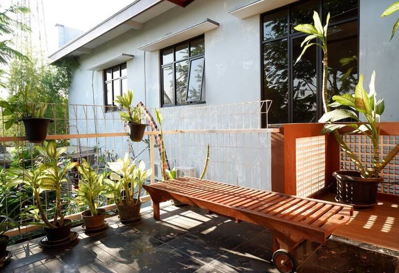 بنسيون Reddoorz Syariah Near Menara Kudus