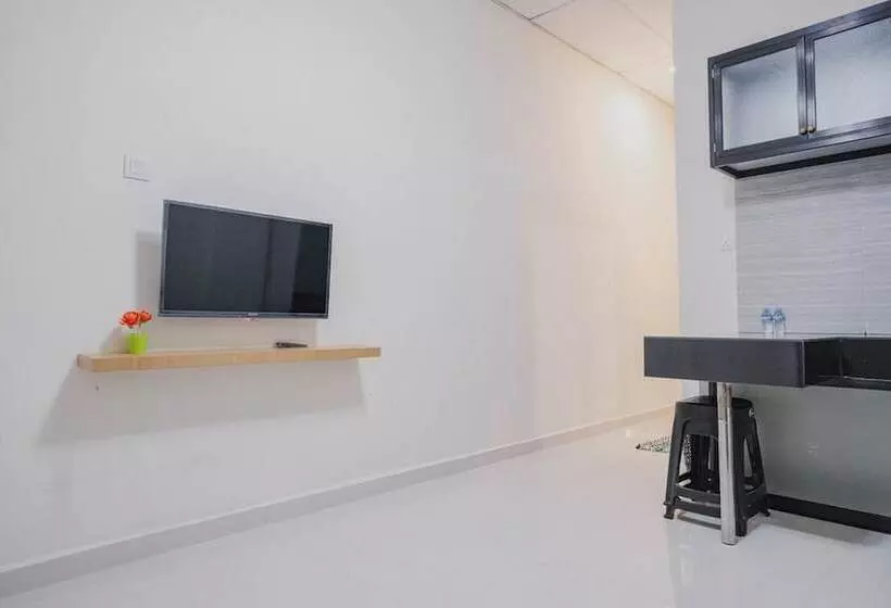 Reddoorz Apartment @ Batam Centre 3
