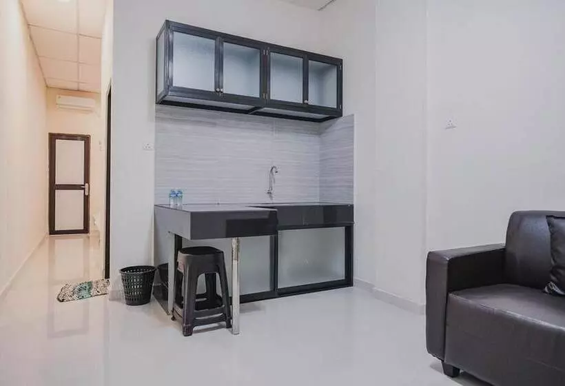Reddoorz Apartment @ Batam Centre 3