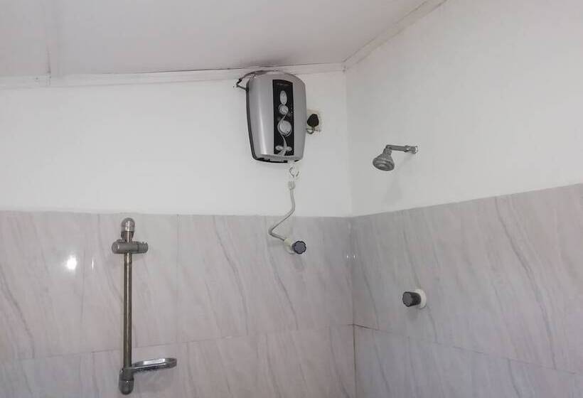 Albergue Nest Rest Inn