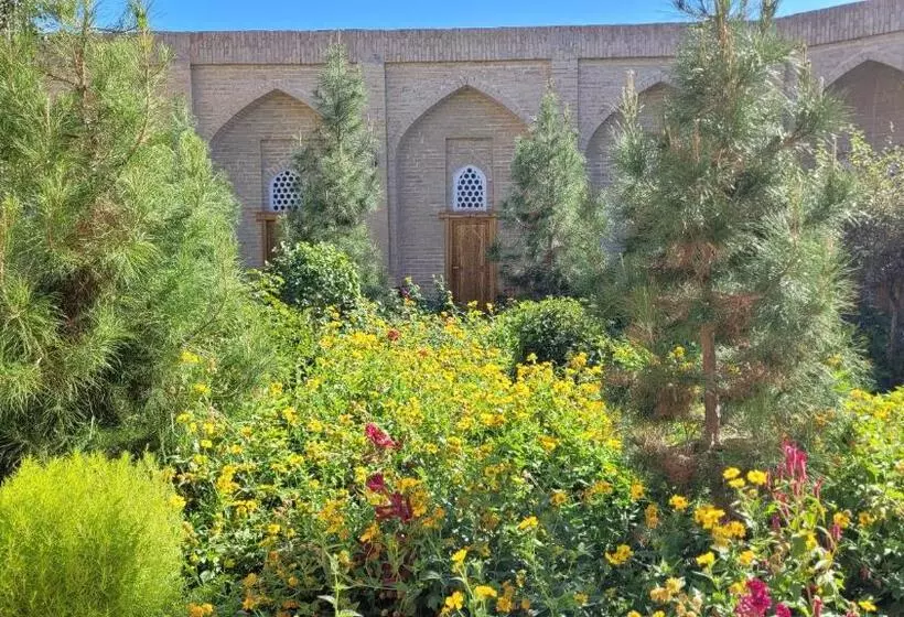 Madrasah Polvon Qori Boutique Hotel Xix Century