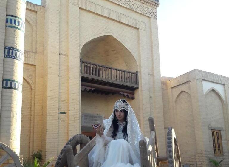 Madrasah Polvon Qori Boutique Hotel Xix Century