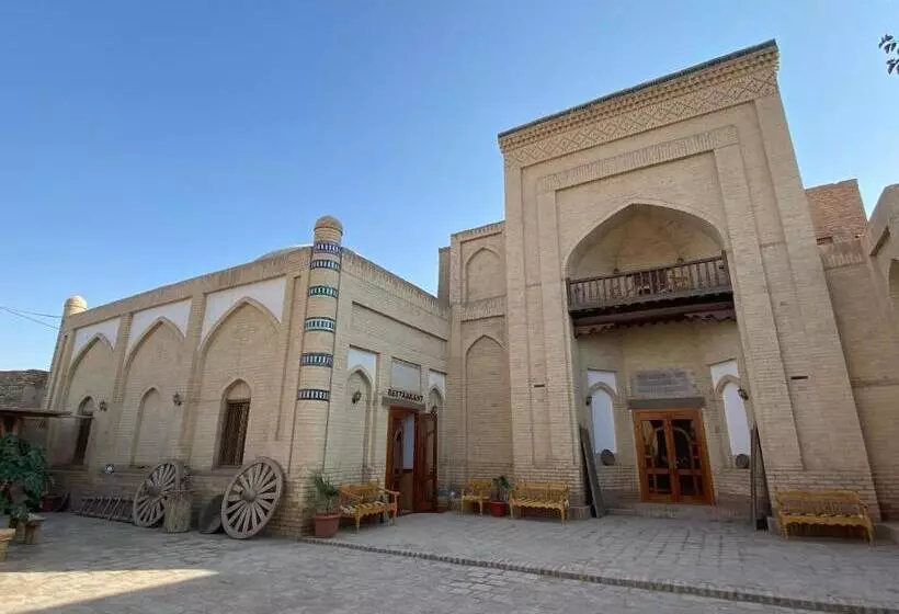 Madrasah Polvon Qori Boutique Hotel Xix Century