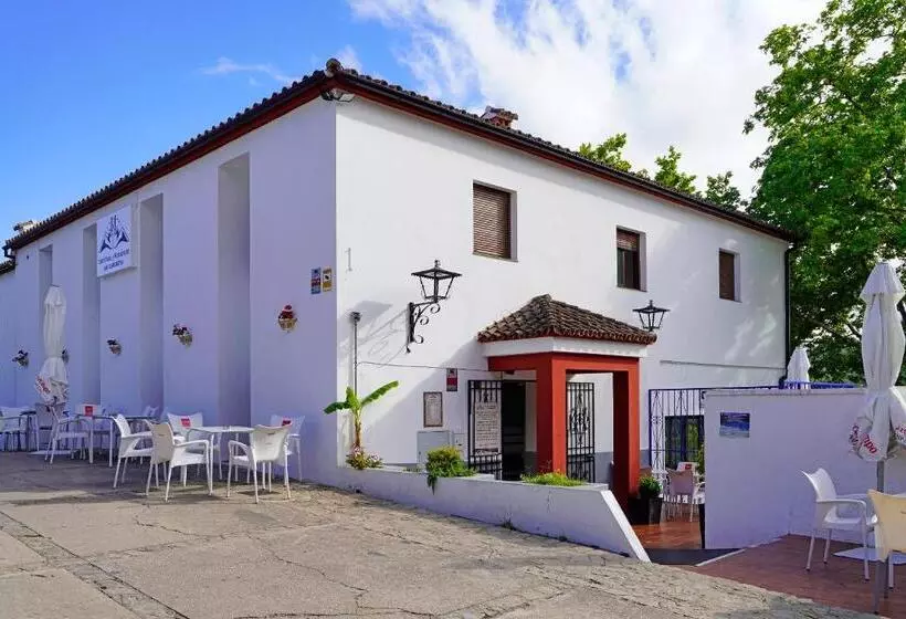 هتل Rural & Restaurante Las Camaretas