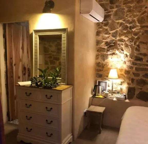 Hotelli Agroturismo Can Talaias San Carlos