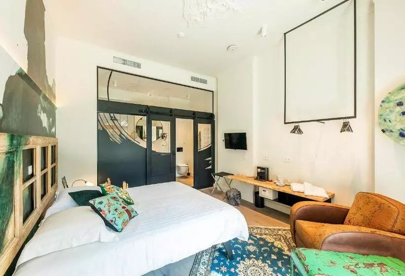 ホテル Barefoodgiulia