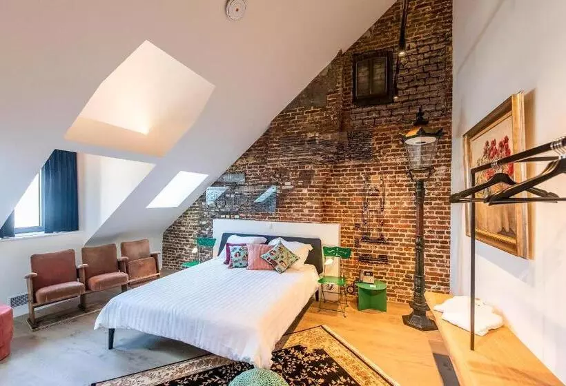 ホテル Barefoodgiulia