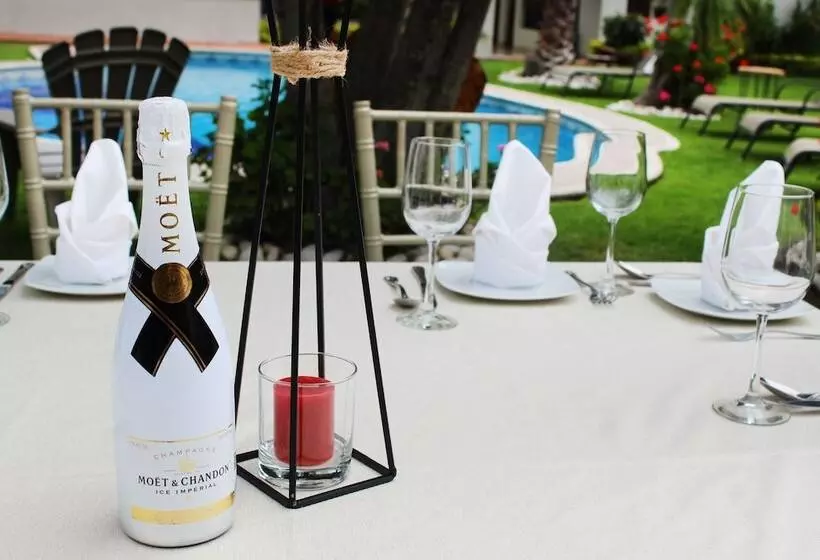 هتل Boutique La Rioja