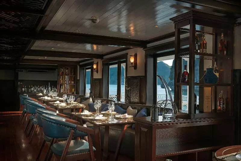 هتل Paradise Luxury Sails Cruise