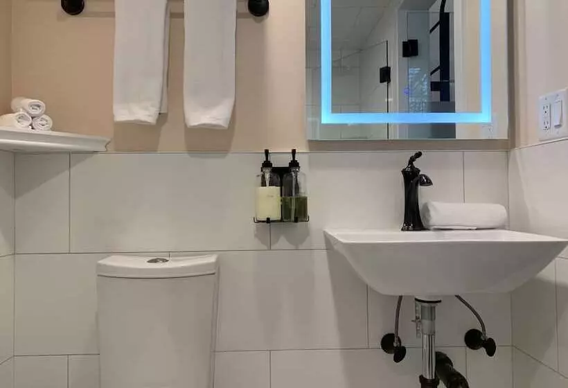 Hotelli The Cabot Lodge