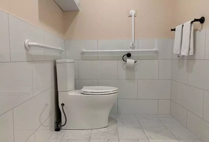 Hotelli The Cabot Lodge