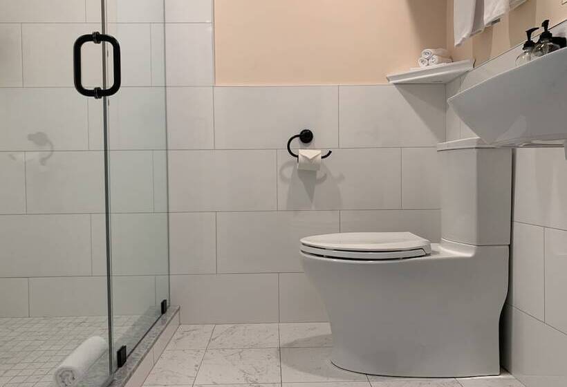 בית מלון כפרי The Cabot Lodge