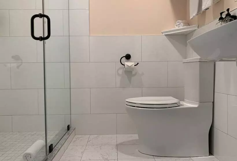 Hotelli The Cabot Lodge