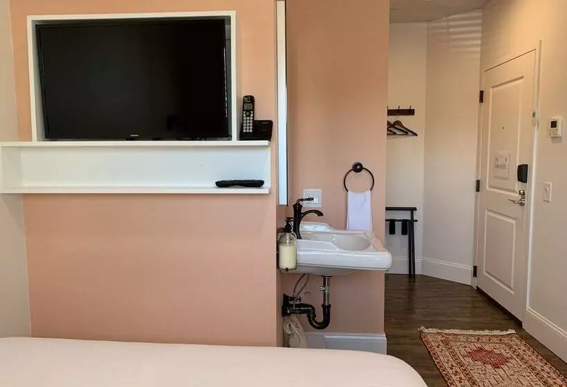 Hotelli The Cabot Lodge