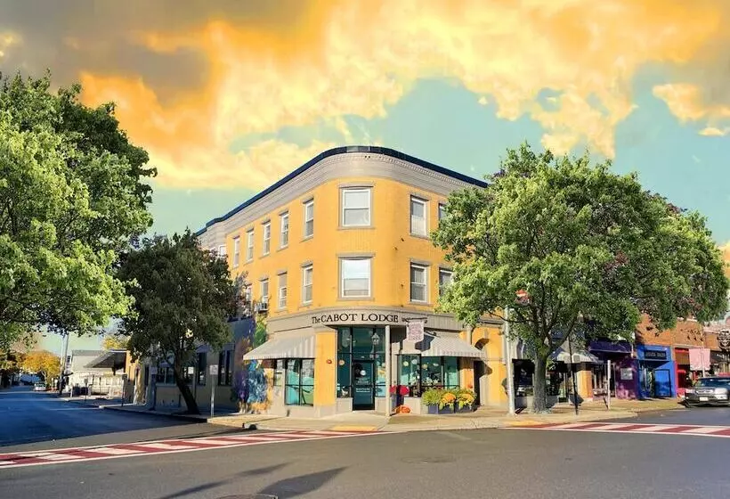 Hotelli The Cabot Lodge