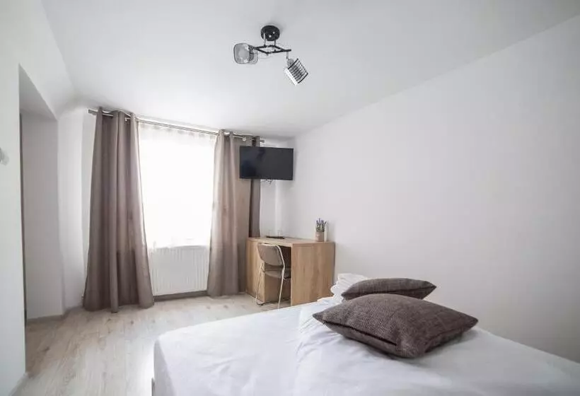 Majatalo Casa Burduhos