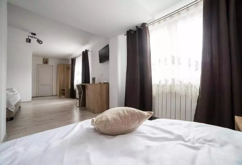 Majatalo Casa Burduhos