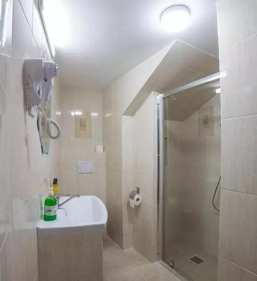 Majatalo Casa Burduhos