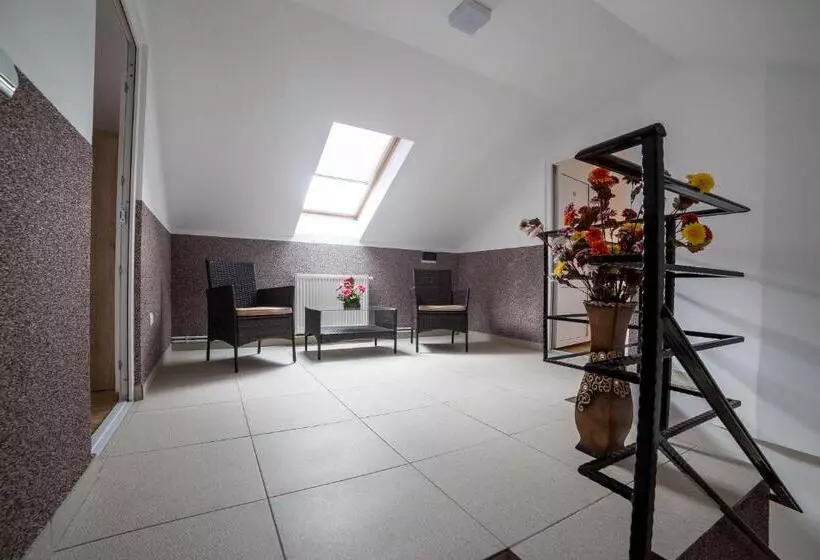 Majatalo Casa Burduhos