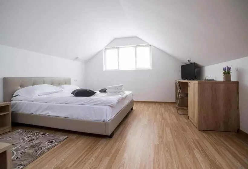 Majatalo Casa Burduhos