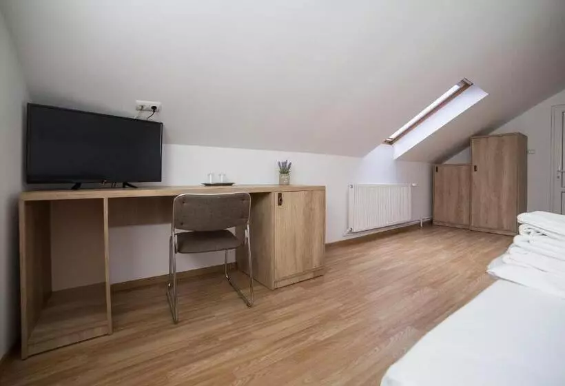 Majatalo Casa Burduhos