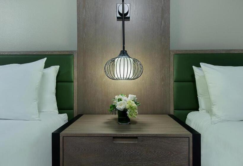 호텔 Oxford Suites Paso Robles