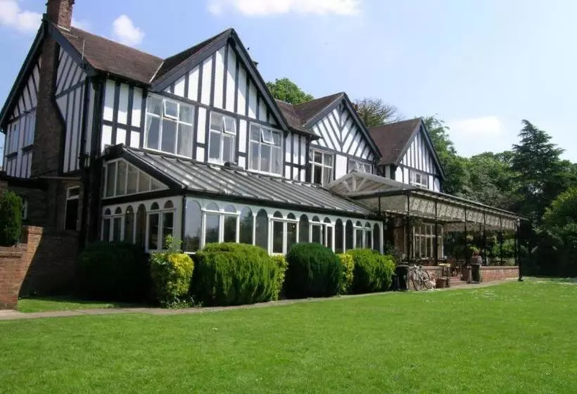 Hotelli The Oaklands