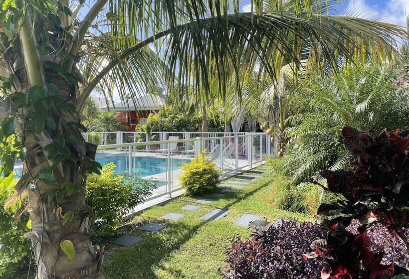 Hôtel & Villa Le Cocotel