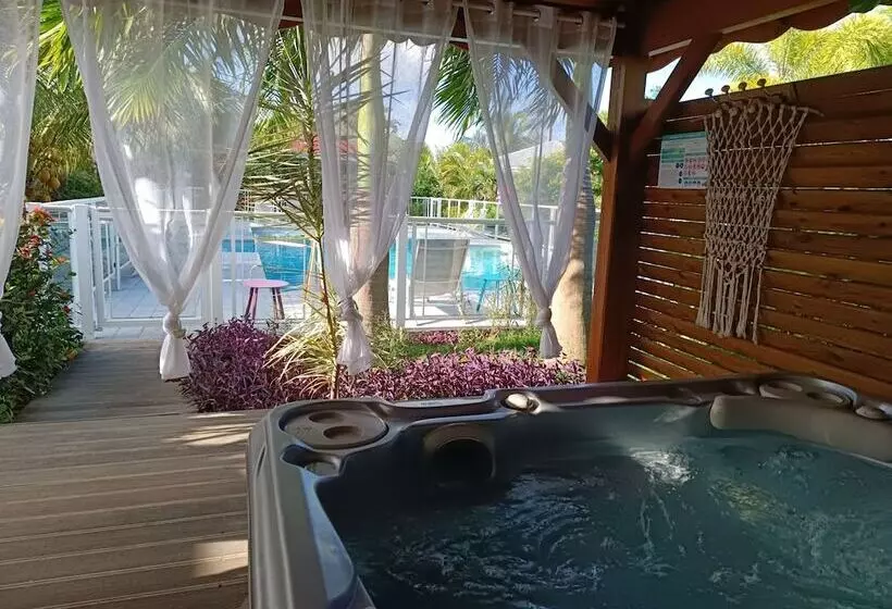 Hôtel & Villa Le Cocotel