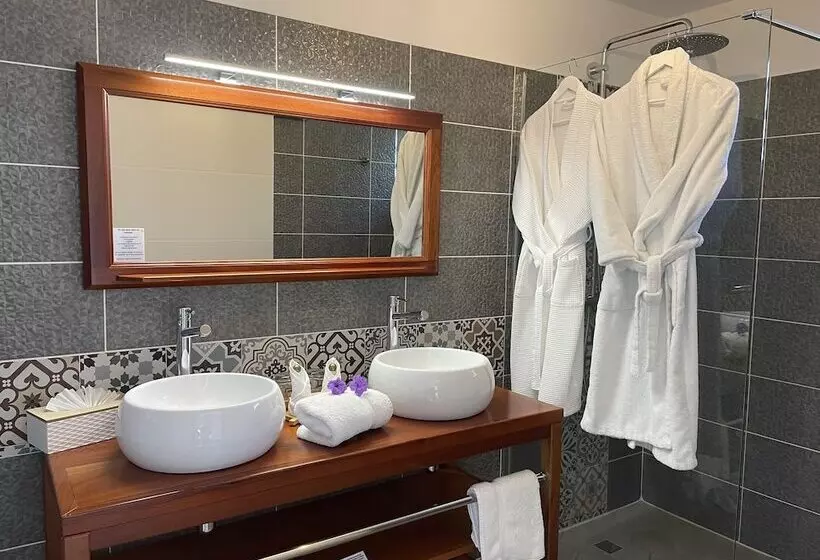 Hôtel & Villa Le Cocotel