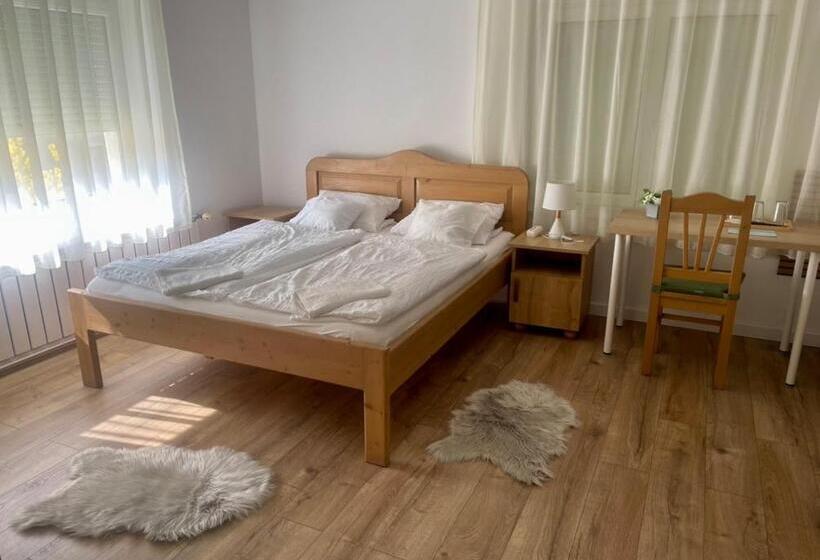 Majatalo Airport Jazmin Guesthouse